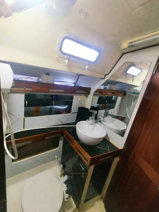 Botel Nanoshka Yacht