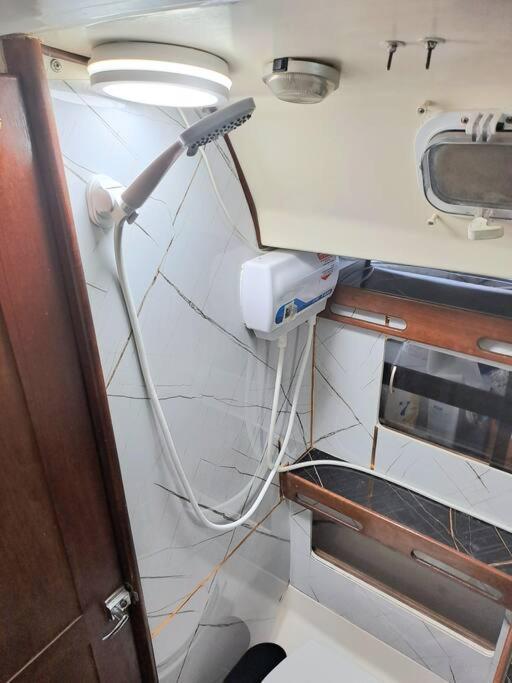 Botel Nanoshka Yacht *